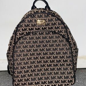 [SOLD ON MERCARI] Michael Kors Abbey Backpack